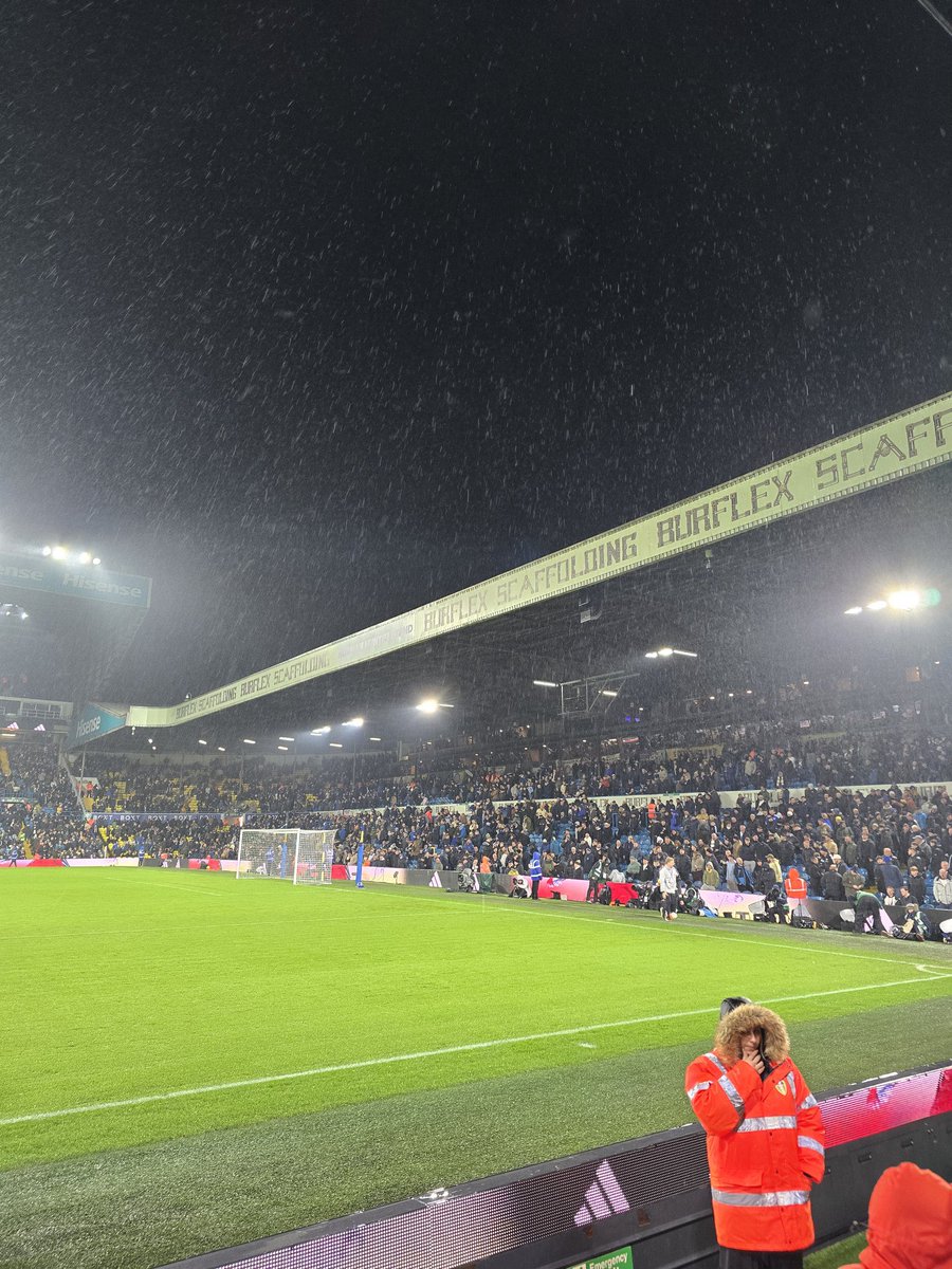 IAmtheRedeemer's tweet image. You have got to credit the #LUFC fans .the only premier League Home team where you actually get an atmosphere rather than it being like a library all game