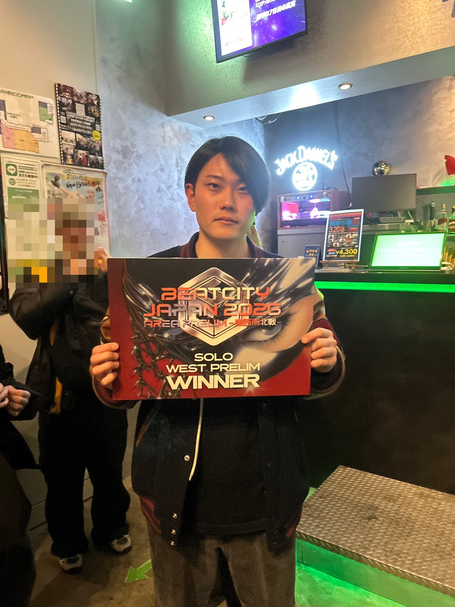 Bly Crepsley tweet media