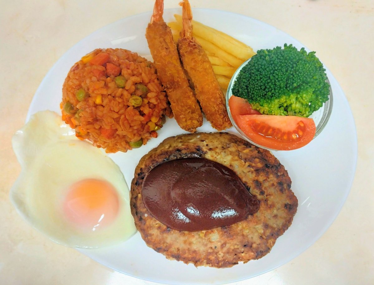 お子様ランチ風に 盛り付けてみたけど 明らかに量がお子様じゃなかった