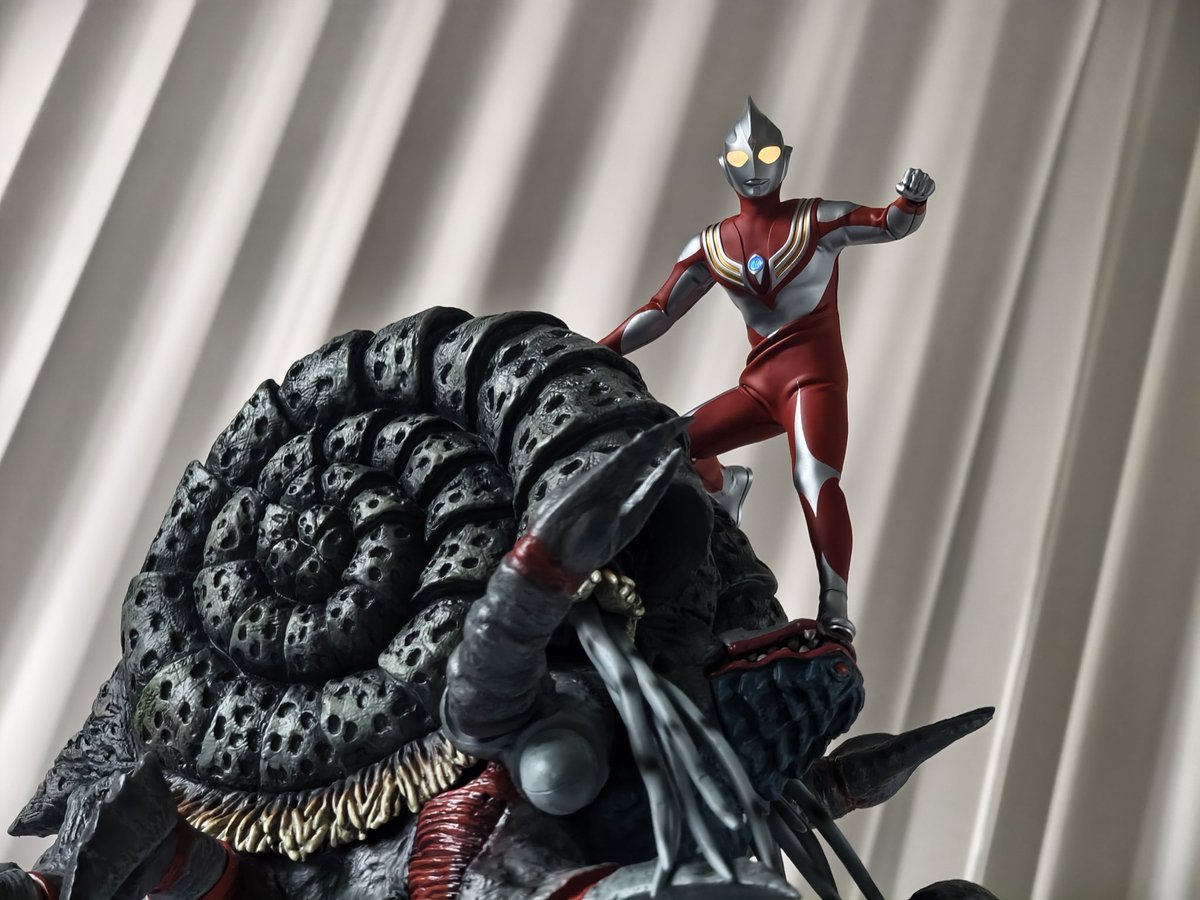 zuimoyi's tweet photo. Alphamax ウルトラマンティガ(パワータイプ)
#ウルトラマンティガ30周年
#ウルトラマン
#ウルトラマン60周年 
#ActionFigure #posing #オモ写  #toyphotography  #ちいさな巨大特撮 #ウルトラマンティガ https://t.co/uu7GMcI0HT