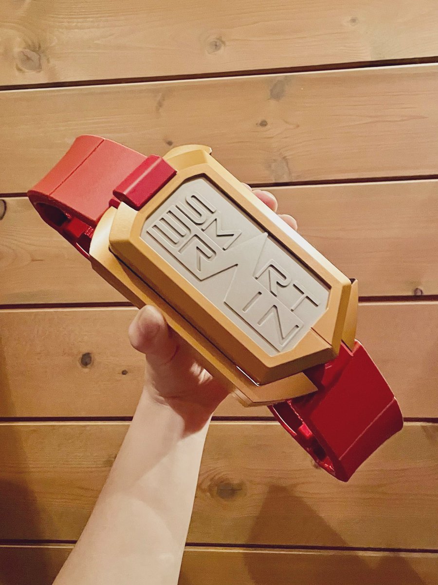 スマートバックル届きました
箱の時点で良すぎるしシンプルだけどちゃんと質感がCSMで満足☺️