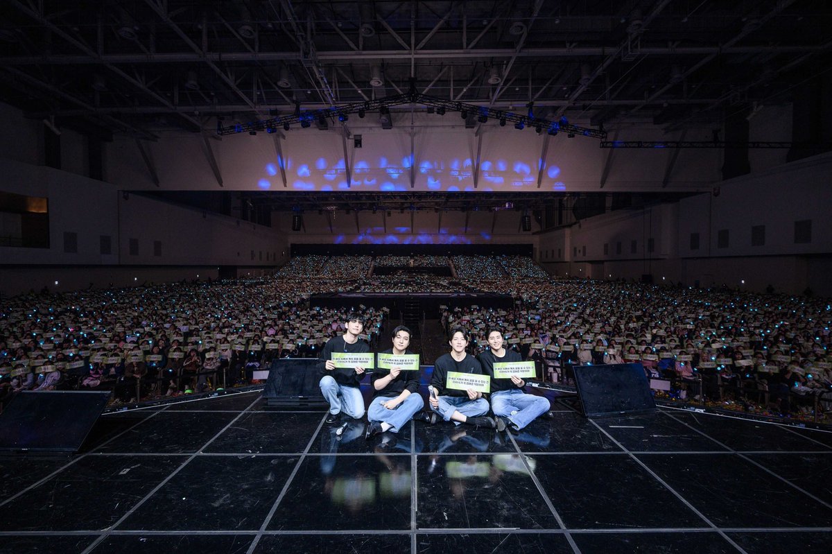 DAY6 tweet media