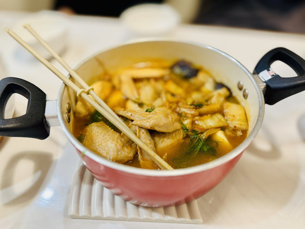 今日はピコさんのお家にお邪魔してお鍋をご馳走になりました🍲✨
ピコさんお手製の二郎鍋とキムチ鍋
めっちゃ美味しかった〜✨！！！！
AttackさんRionさんenjoyさんとも色んな話ができて楽しかった😚
今度はぜひうちおいで〜🤘
田舎だけどww