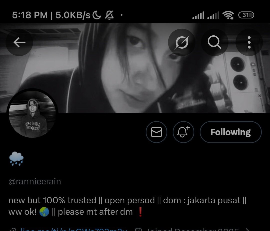 numie tweet media