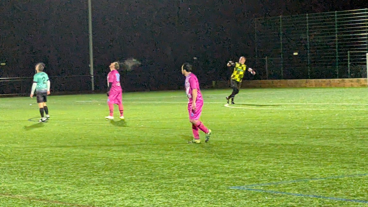 Midgery Court FC tweet media
