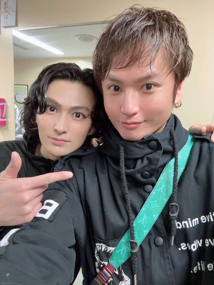 友常勇気 tweet media