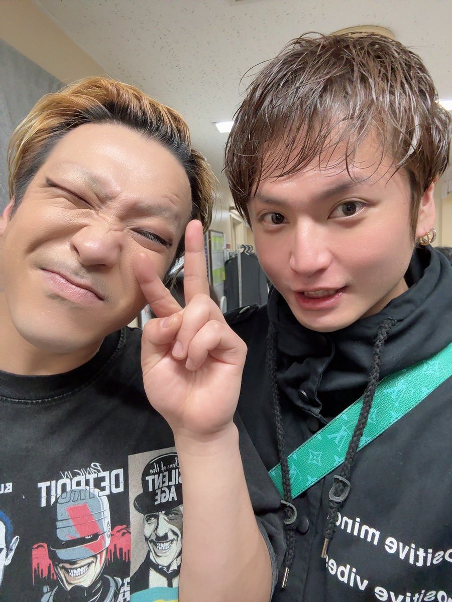 友常勇気 tweet media