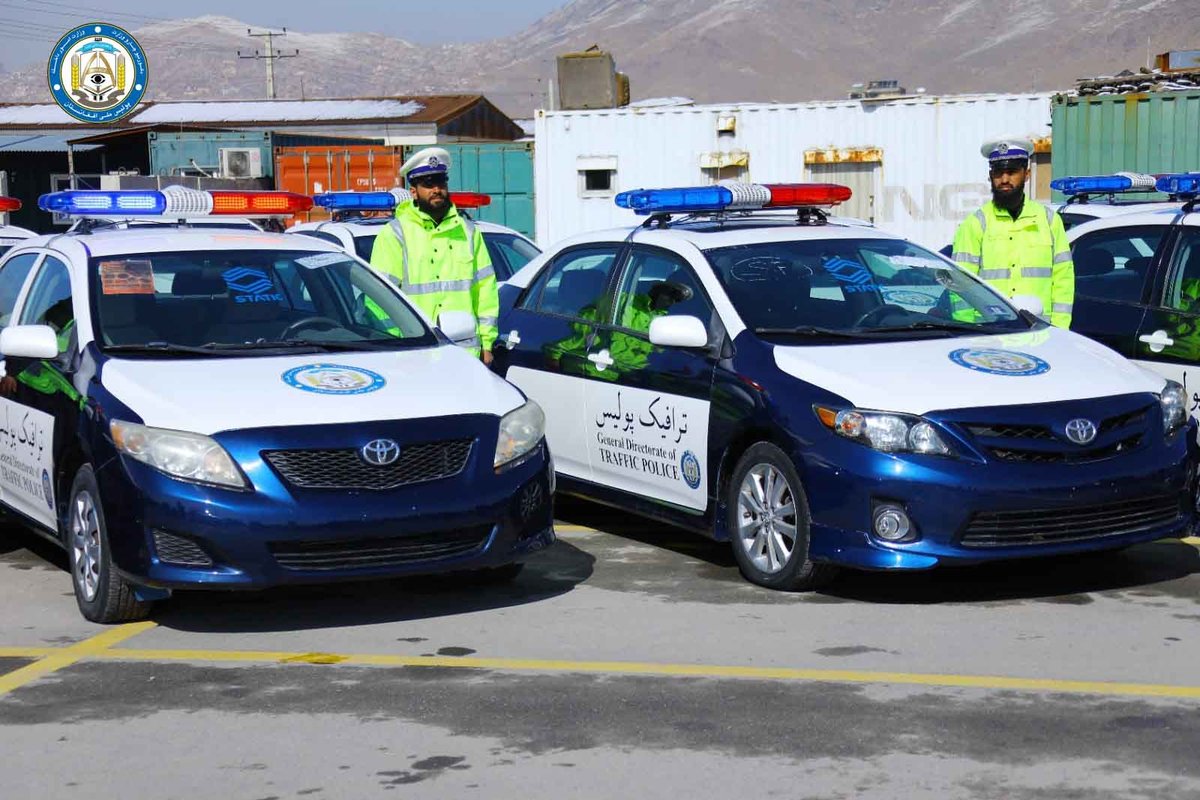 وزارت امور داخله:

برای منسوبین ریاست عمومی پولیس ترافیک، شماری از موترهای جدید و عصری توزیع شد

وزارت داخله افزوده که موترهای مذکور در تأمین نظم ترافیکی در شهرها و جاده‌های اصلی، پیشگیری از حوادث و ارائه خدمات به‌موقع به مردم، نقش مؤثری خواهند داشت.