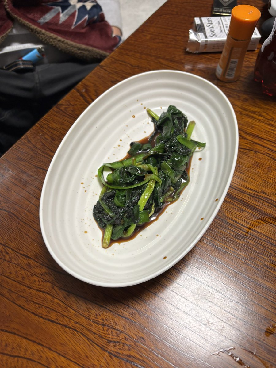 nnnk326's tweet photo. 中国ツアーで食べたニラ串を再現すべく大橋くんとニラ会をした https://t.co/SQhaN1U0It