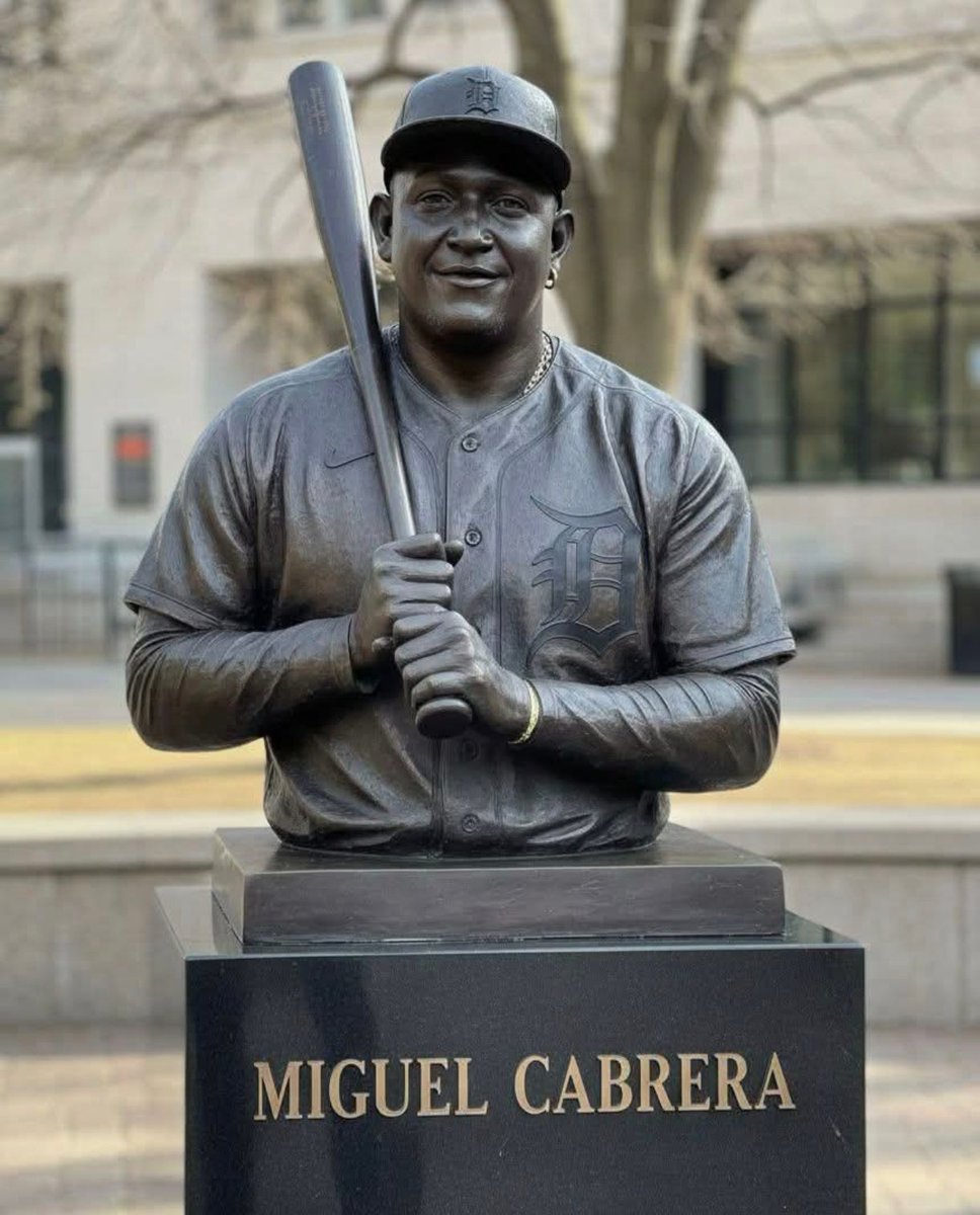 Yo también colocaría una en el MONUMENTAL... entre otras!!