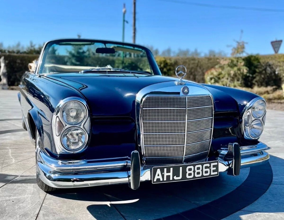 unusual_cars's tweet image. #donuts - 1967 Mercedes 250 SE Convertible
Price/Info Here → buff.ly/Ib7kUjA