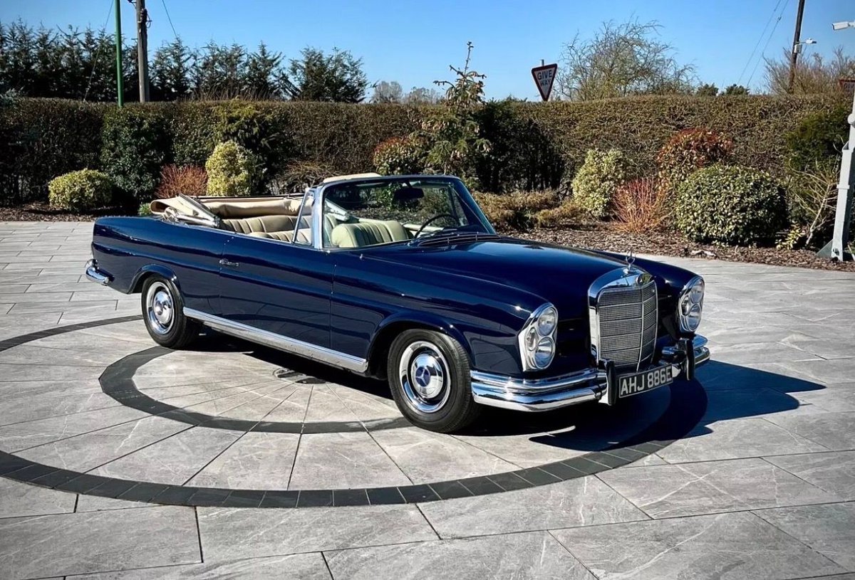 unusual_cars's tweet image. #donuts - 1967 Mercedes 250 SE Convertible
Price/Info Here → buff.ly/Ib7kUjA