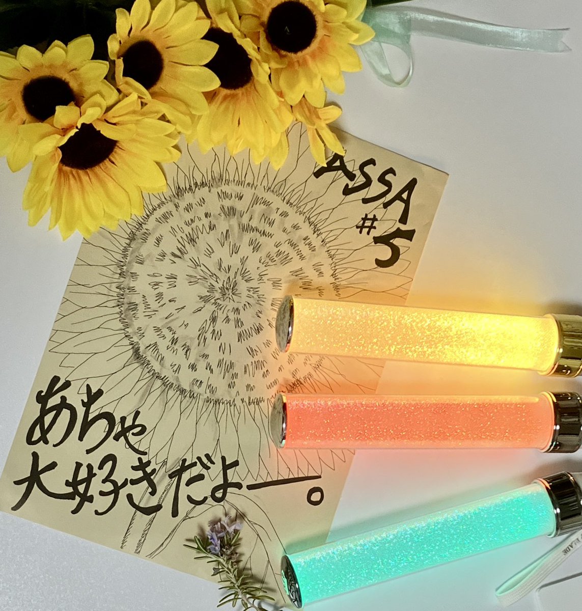 miyuu_chocolate's tweet photo. #ASSA5 幸せ空間でした✨️
幸せだけど涙腺ゆるゆるで、客席はもう最初っからズビズビ…

今生きて毎日生活してることって、すごくありがたくて大切なことだよね、って心が震えるのです。忘れがちだけど。

One on One新作公演、ASSA6も楽しみにしています✨️ https://t.co/4XO3DuTCCO