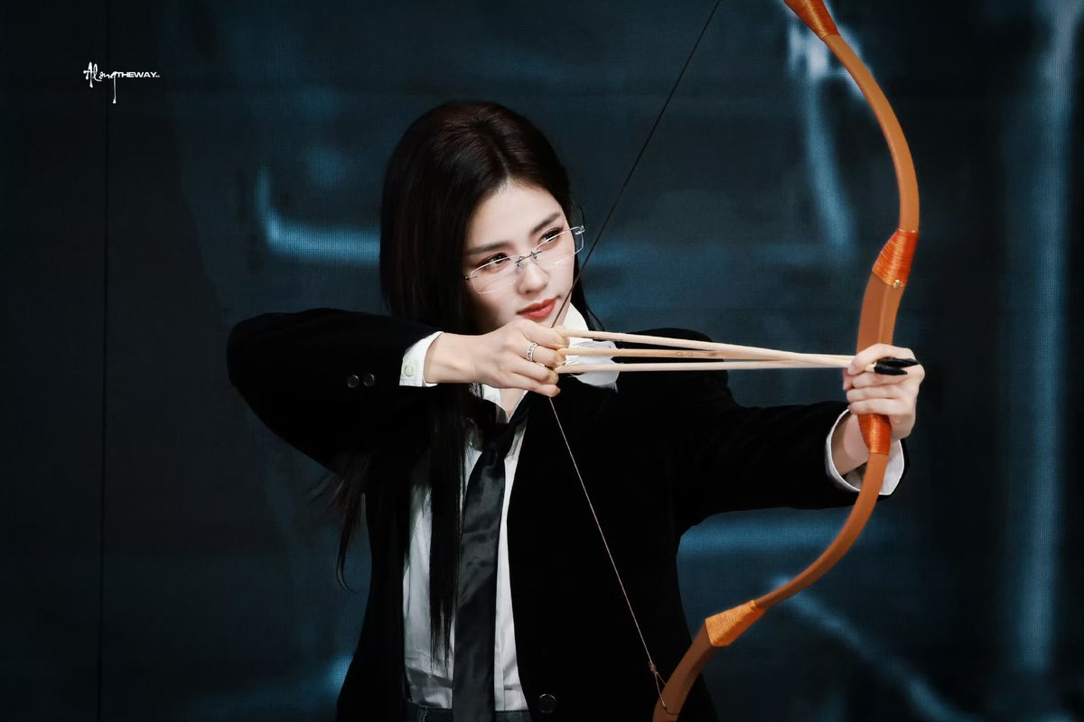 วิวัฒนาการความเท่ของไป๋ลู่คือที่สุด 🔥🏹

#BaiLu #ไป๋ลู่ #UnveilJadewind 
#คดีพิศวงเสียงกระซิบในหมอก 

         2021-2026                               NOW！