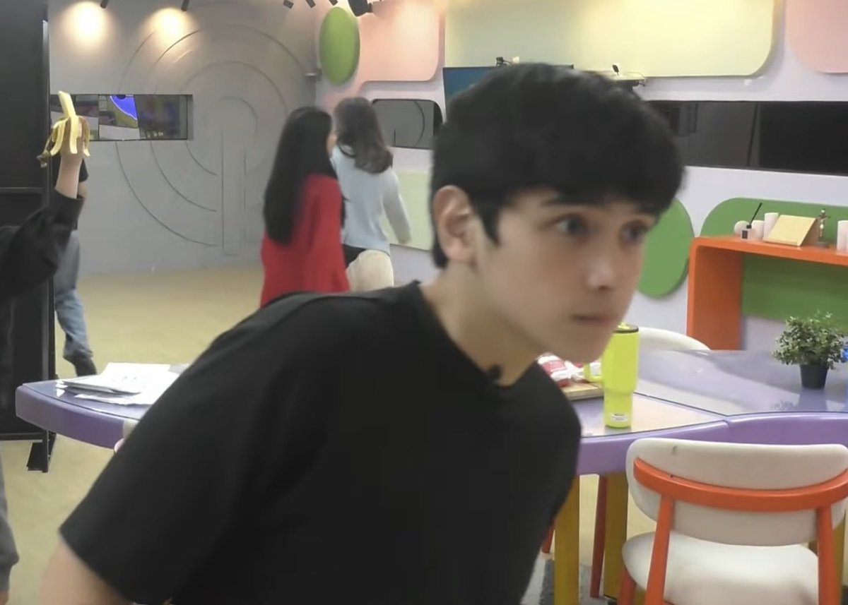 Hello there, Heath! 

Laging camera ready Nak ah. 

HEATHspiring SAT WITH MOY
HEATHspiring SAT WITH MOY
 #PBBCollab20SongLanguage
