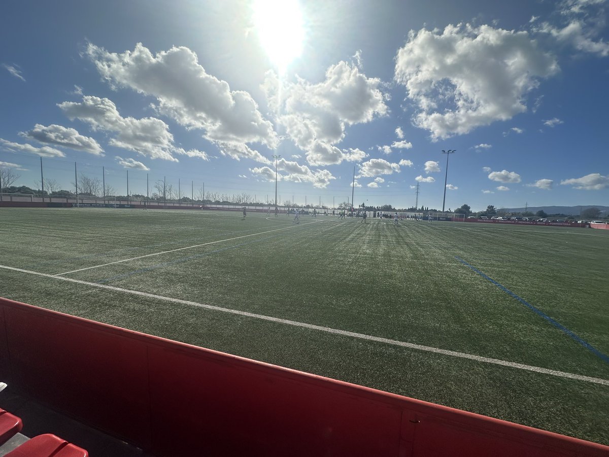 MarcMorote's tweet image. Dia de Divisió d’Honor ⚽️

San Francesc-Reail Saragossa. Vuitè contra quart. Bon partit.