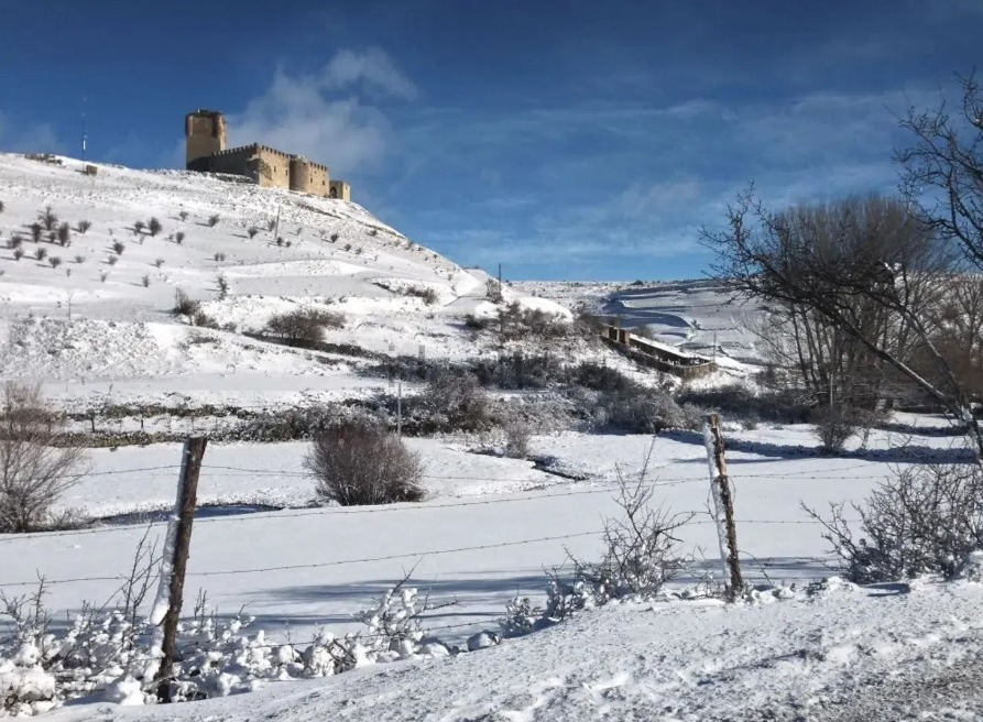 🏰Se vende castillo... 540.000 euros, por lo que te cuesta un apartamentito en Chamberí, a 95 km de Madrid. Por si os interesa.

📍Galve de Sorbe
ℹ️idealista.com/inmueble/10965…