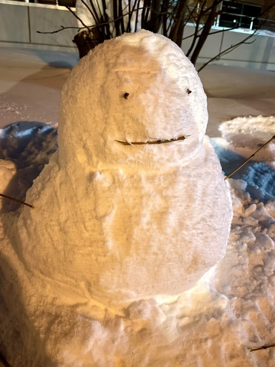 ra_dai_'s tweet photo. 道端のかわいい雪だるま
 #北海道 https://t.co/exAeB8acPA