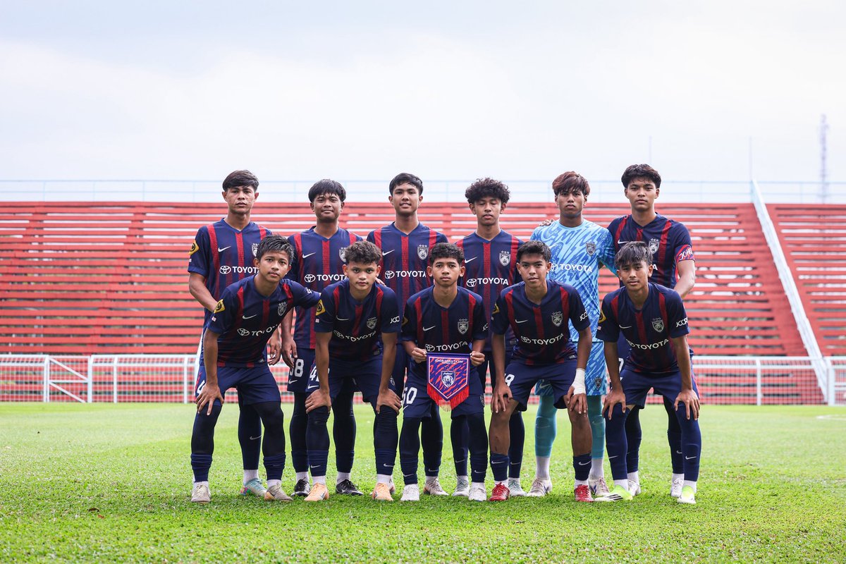 OfficialJohor's tweet photo. 𝗜𝗡𝗧𝗘𝗥𝗡𝗔𝗧𝗜𝗢𝗡𝗔𝗟 𝗖𝗟𝗨𝗕 𝗙𝗥𝗜𝗘𝗡𝗗𝗟𝗬 

FT: JDT IV [1 - 0] SINGAPORE NATIONAL TEAM U17
(Alif Hamzi 22’)

Hidup Johor Demi Johor
#WhatCanYouDo
#TheTMJeffect
#HarimauSelatan
#SouthernTigers
#PermataSelatan
#JewelOfTheSouth
#JDTuntukSemua
#JDTforAll https://t.co/2kB4DZyPpz