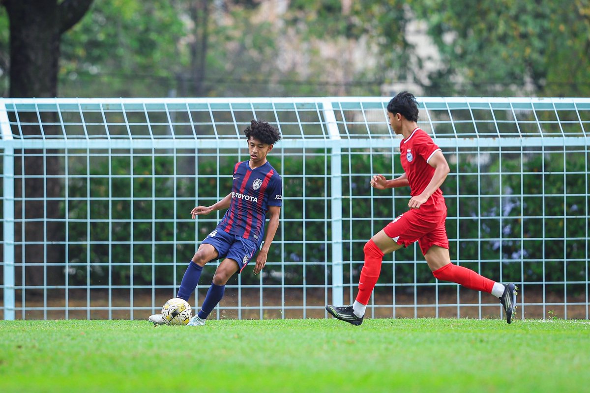 OfficialJohor's tweet photo. 𝗜𝗡𝗧𝗘𝗥𝗡𝗔𝗧𝗜𝗢𝗡𝗔𝗟 𝗖𝗟𝗨𝗕 𝗙𝗥𝗜𝗘𝗡𝗗𝗟𝗬 

FT: JDT IV [1 - 0] SINGAPORE NATIONAL TEAM U17
(Alif Hamzi 22’)

Hidup Johor Demi Johor
#WhatCanYouDo
#TheTMJeffect
#HarimauSelatan
#SouthernTigers
#PermataSelatan
#JewelOfTheSouth
#JDTuntukSemua
#JDTforAll https://t.co/2kB4DZyPpz