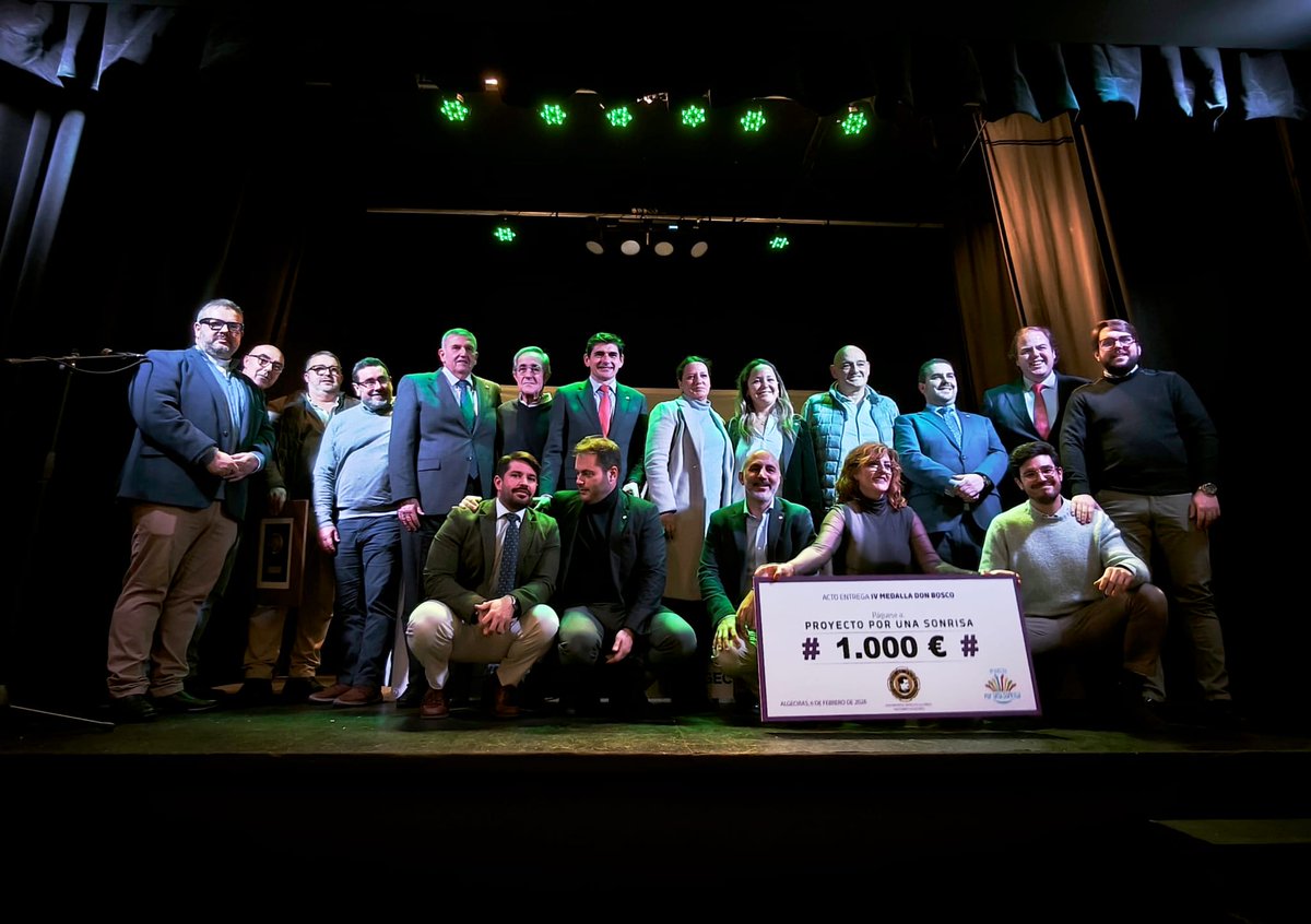 🤾‍♂️ #balonmano El <a href="/bmciudaddealgec/">BM Ciudad de Algeciras</a> recibe la IV Medalla 'Don Bosco' en un acto organizado por la Asociación de Antiguos Alumnos del Colegio Salesiano María Auxiliadora de Algeciras #SalesianosAlgeciras <a href="/aytoalgeciras/">Ayto. de Algeciras</a> <a href="/RFEBalonmano/">RFEBalonmano</a> <a href="/FAndaluzaBM/">Federación Andaluza de Balonmano</a>

deportescg.es/2026/02/07/el-…