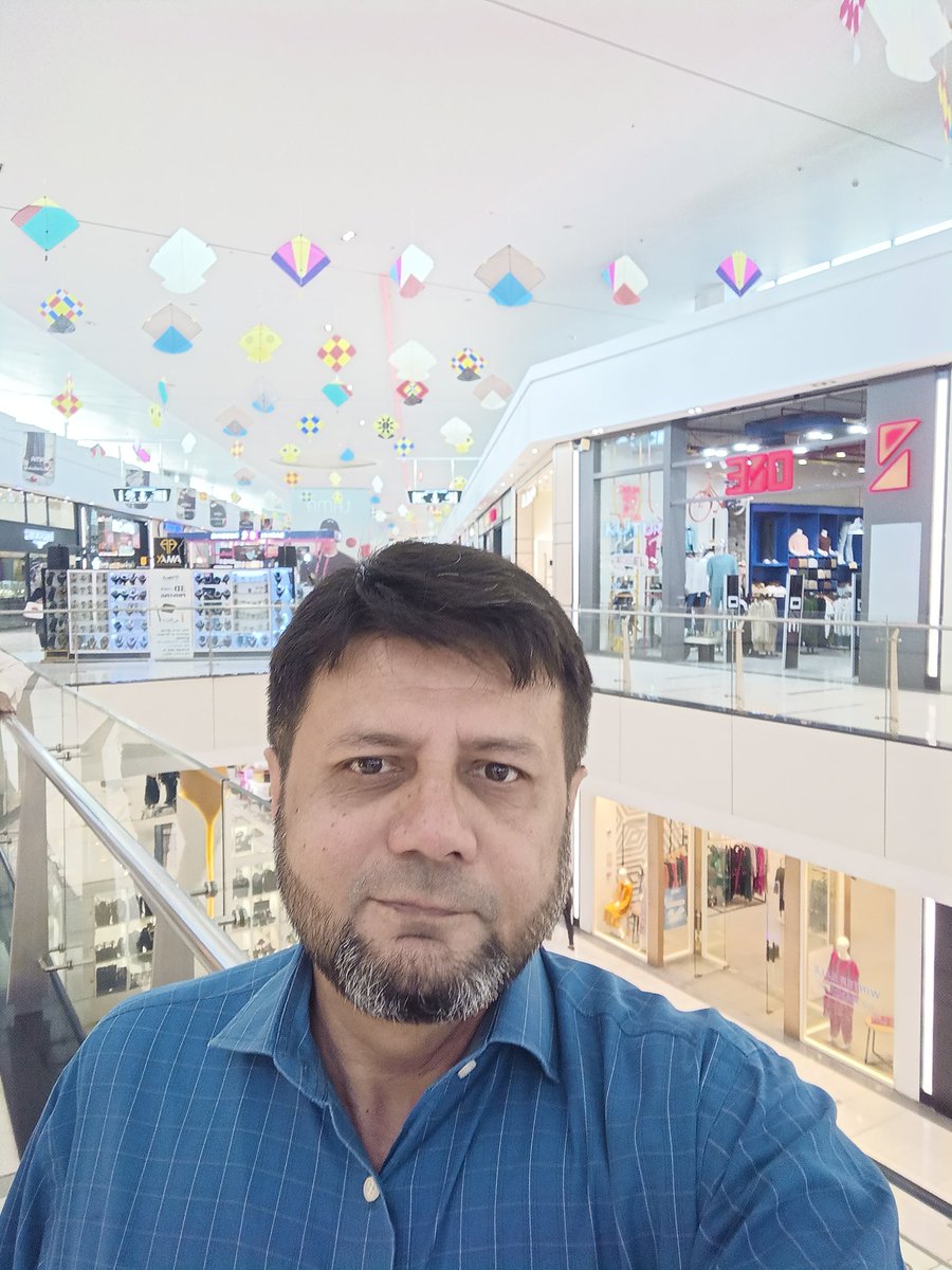 EhtashamHQ's tweet photo. Basant Festival 
at Packages Mall Lahore https://t.co/PpXn316FVg
