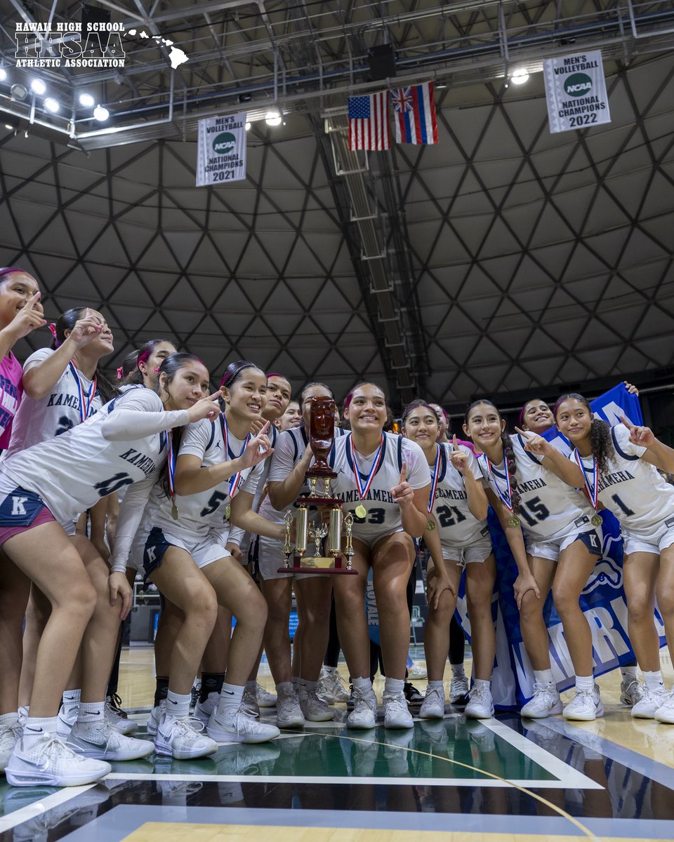 HHSAAsports's tweet photo. Your 2026 HHSAA Girls Basketball DI State Champions, KAMEHAMEHA-KAPĀLAMA ⛹🏽‍♀️🏀

50-39 KSK 

@KSKAthletics 

#hhsaa #girlsbasketball #states #hawaii https://t.co/3Rldi8b0sH