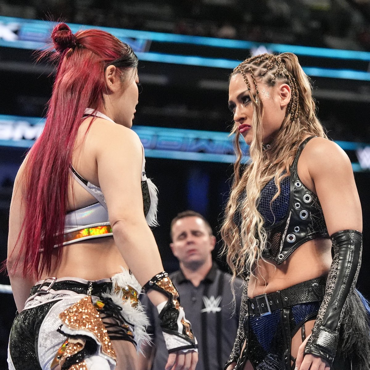 WWEDeutschland's tweet photo. 🔥 @Iyo_SkyWWE 💥 @giulia0221g 🔥

#SmackDown https://t.co/qFe3o0543t