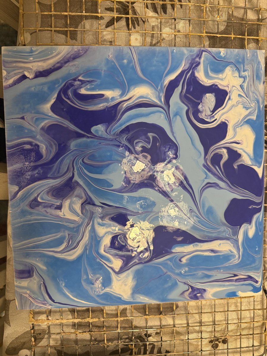 <a href="/amazing_physics/">Amazing Physics</a> Reminds me of the painting I made the other day!