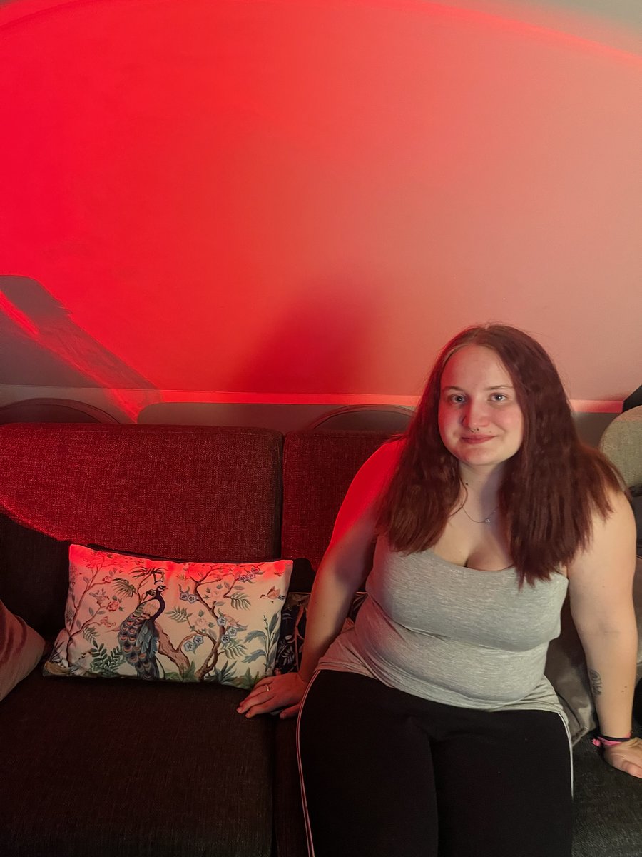 reedromy's tweet image. If you press on the heart you will get a special picture of 😻