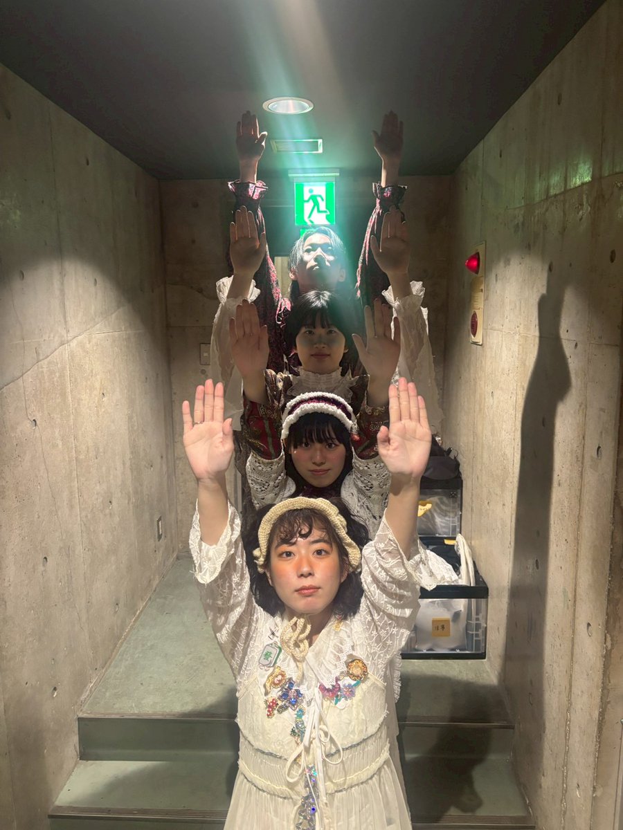 #世界征服ちゃん 2st、終演終演〜！

2/8 12:30〜
の回、お席ございます。
ご予約は👇🏻
ticket.corich.jp/apply/422833/0…