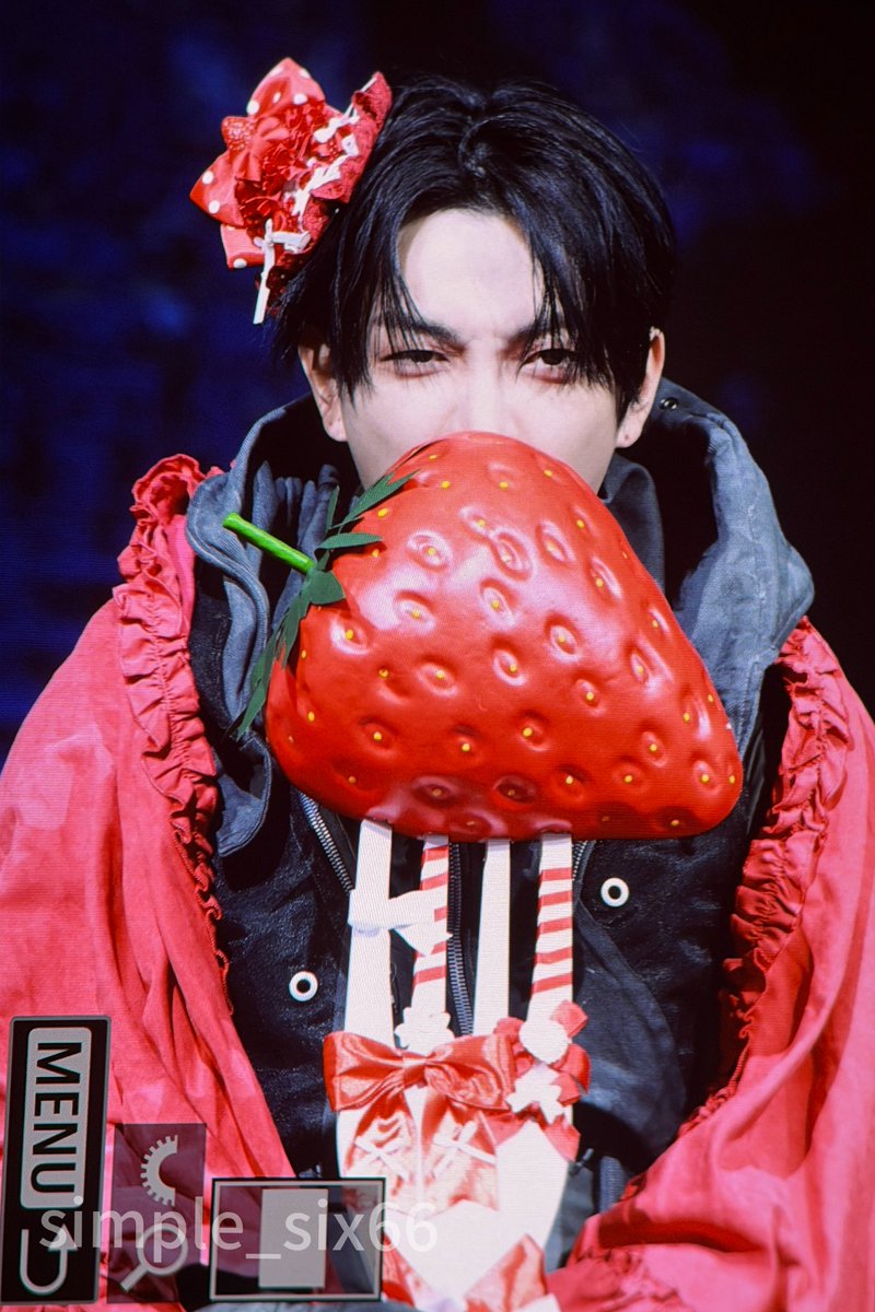 Strawberry magic 🍓🪄✨️