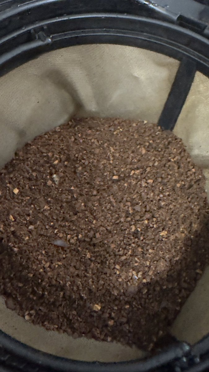 Waaaoooo ya hasta el Súper mercado BRAVO dañó su café ligándolo, en su introducción venía café puro, ya lo ligan igual que Café Santo Domingo 

<a href="/ProConsumidorRD/">ProConsumidor</a> debería de indagar para ver qué es lo que nos están vendiendo.