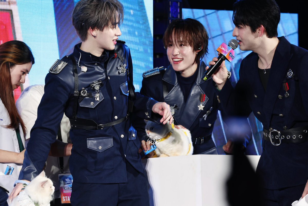 LYKN TORO PRESENTER
#TOROxLYKN #hongshihoshi #nnutdan 

HONG X YUKI &amp; NUT X MOJI