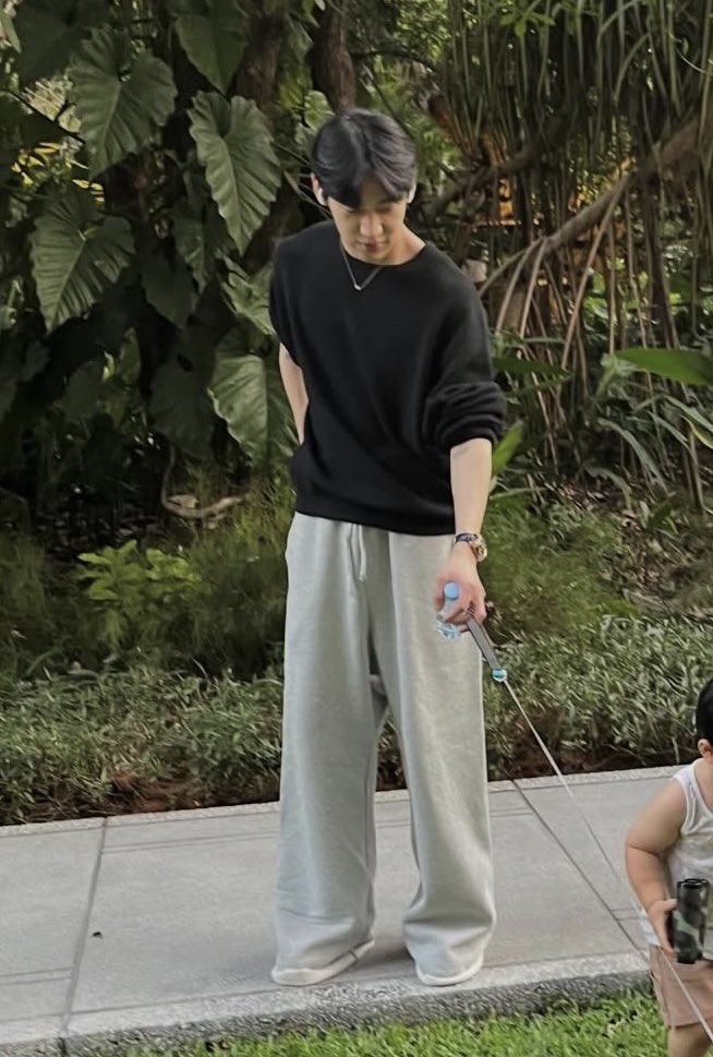 ถ้าแบมเป็นพระเอกหนัง/ซีรี่ย์ด้วยทรงนี้นะ โอ้ยยยย ชั้นสิ้น (● ˃̶͈̀ロ˂̶͈́)੭ꠥ⁾⁾♡
ไปหวีดในไอจีแบมกันค่าาา
👇🏻👇🏻👇🏻
instagram.com/p/DUdI-cJj72h/…