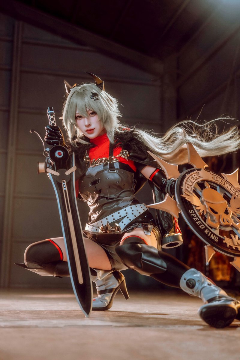 cosplay
zzzero / キング･シーザー

オレ様がカリュドーンの子のドン、シーザーだ！

#ゼンゼロ   #ceaser