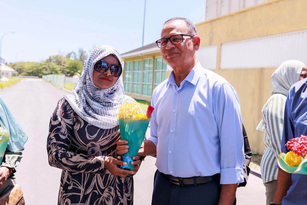 MoHamed_Irfn's tweet photo. ކުރިއަށް އޮތް ލޯކަލް ކައުންސިލް އިންތިޚާބު 2026 ގެ އައްޑޫސިޓީ ކެމްޕެއިން އިފްތިތާޙްކުރުމަށް ވަޑައިގެންނެވި ލީޑާޝިޕްގެ ބޭފުޅުންނަށް މަރުހަބާ ދެންނެވުން
@Adamshareefz 
@Shiyamaldives 
@AbdhullahRafiu 
#VotePNC
#LCE2026
#DhiveheengeRajje
#CongressPartyMV https://t.co/oXPPwdareg