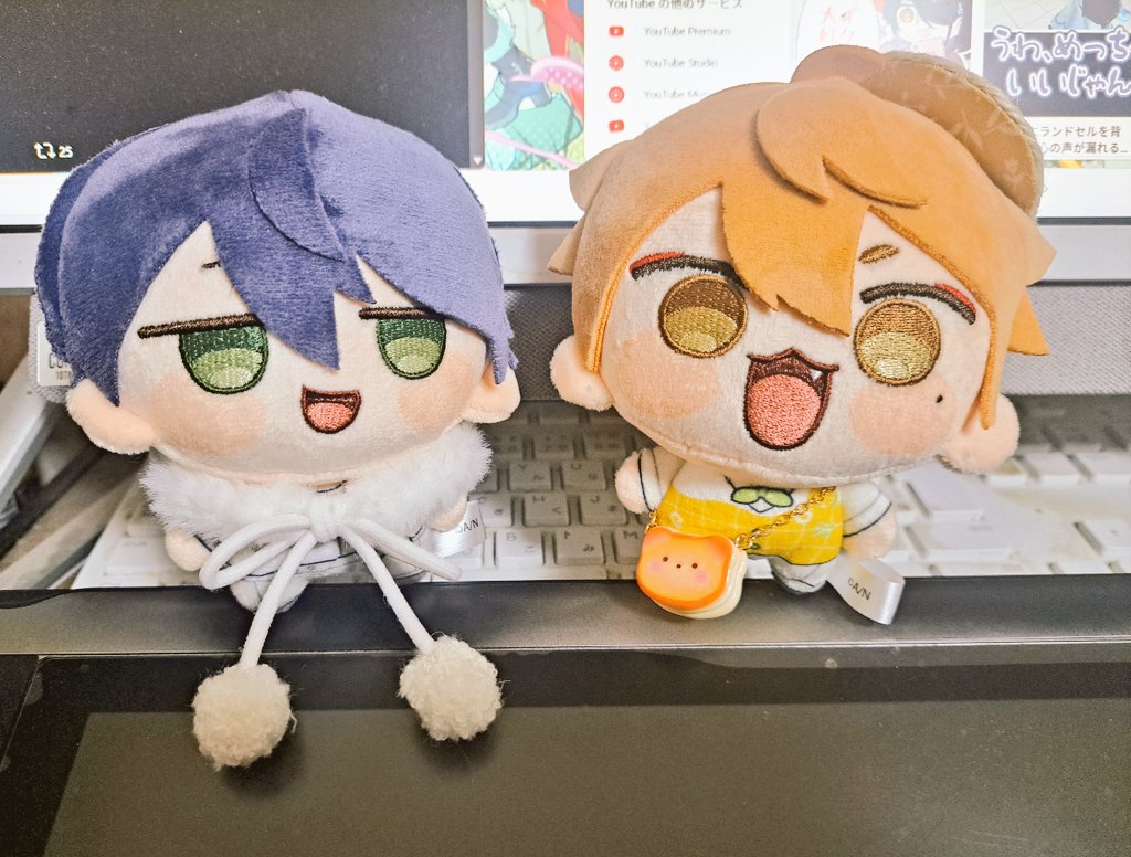 にじまるたちもちょっぴりおめかし カンカン帽がよく似合ってるよ