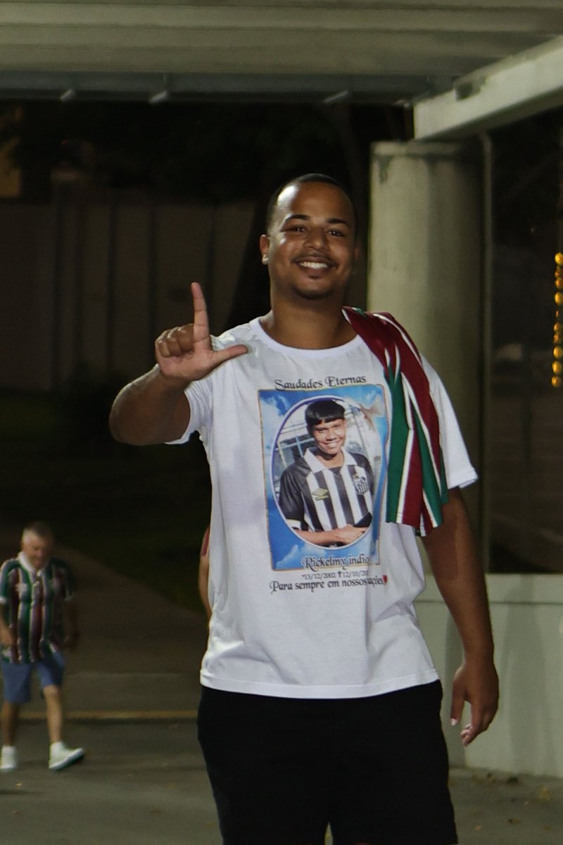 Lorran_fxp's tweet photo. será sempre lembrado irmão, passa dias, semanas, meses e ainda não consigo entender sua perca, eterno rickelmy índio 😔🖤 https://t.co/bLofe67gem