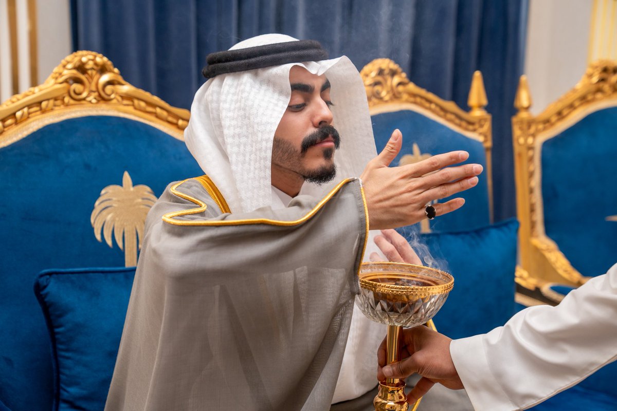 Abdulaziz101's tweet photo. ﴿ومِنْ آيَاتِهِ أَن خلَق لكُم مِن أنفُسِكُم أزواجًا لِتَسكنوا إلَيهَا وجعل بَينَكُم مَوَدَّة وَرحمَة﴾

 الحمدلله الذي بنعمته تتم الصالحات،
تم بحمدالله عقد قِراني على من اختارها الله لي،

اللهم بارك في هذا الميثاق واجعله يمضي بالمسرّه عمرًا مديدًا، سائلًا المولى لي ولكم التوفيق. https://t.co/sPYh5Q1Zy7