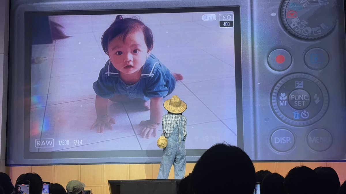 Anhanh73's tweet photo. Cute baby Lookmhee & ‘aged’ Lookmhee 😅
LM BDAY LUV UNLIMIT
#ฮักหลายมายลูกหมี
#LMlookmhee
#LMBD27TH_Project https://t.co/hokaLq8kTc