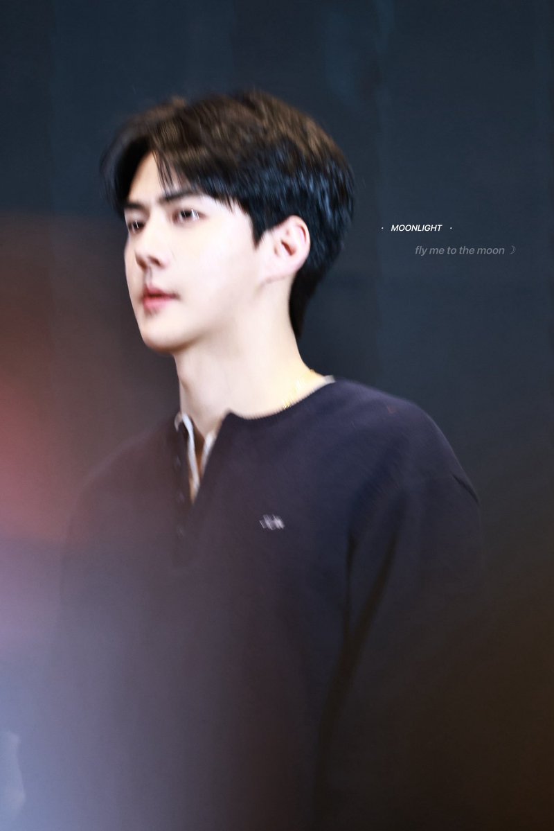 260207
Xiaomang fansign
#SEHUN #세훈 #吴世勋