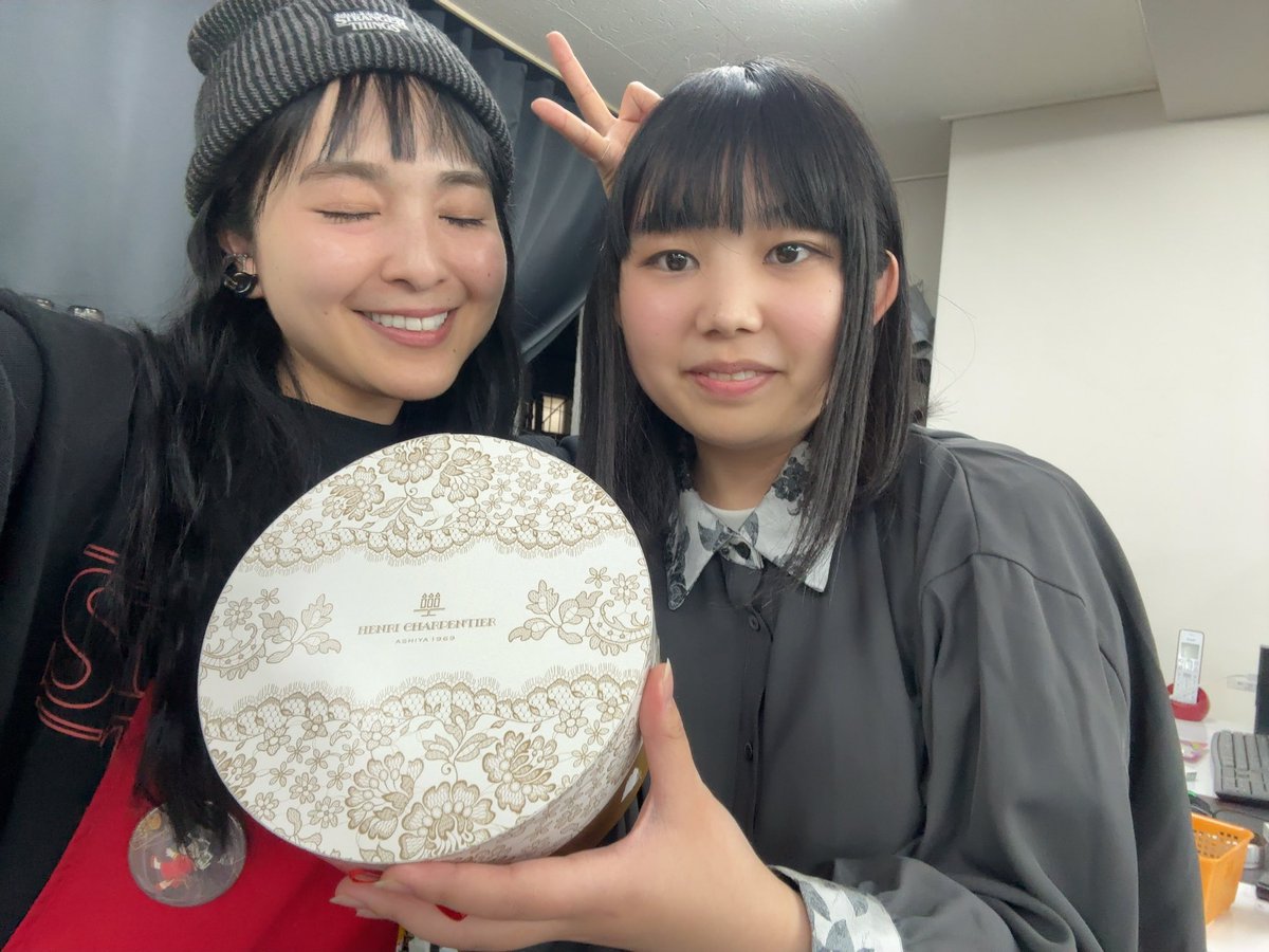 今日はねこカフェに行ったりふぁんfunさんに行ったり、とっても楽しい