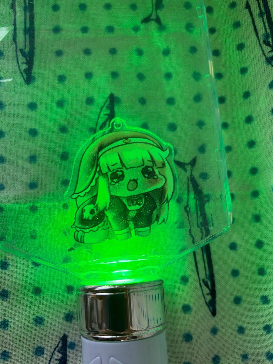 アクスタをペンライトに入れられるアイテムに入れるといつものペットな