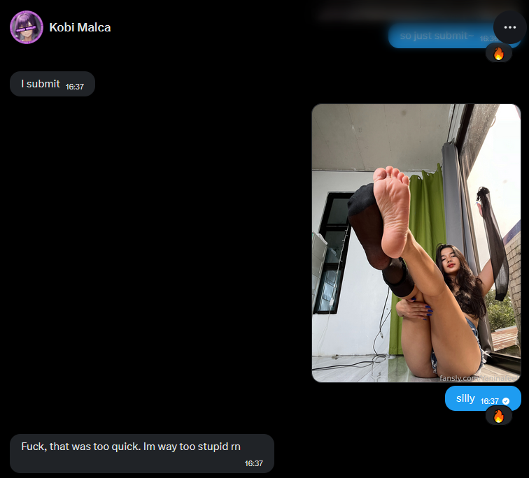 AlexaStone48343's tweet photo. not a single backsend🤭

#wankbattle https://t.co/zsOCvYYWLN