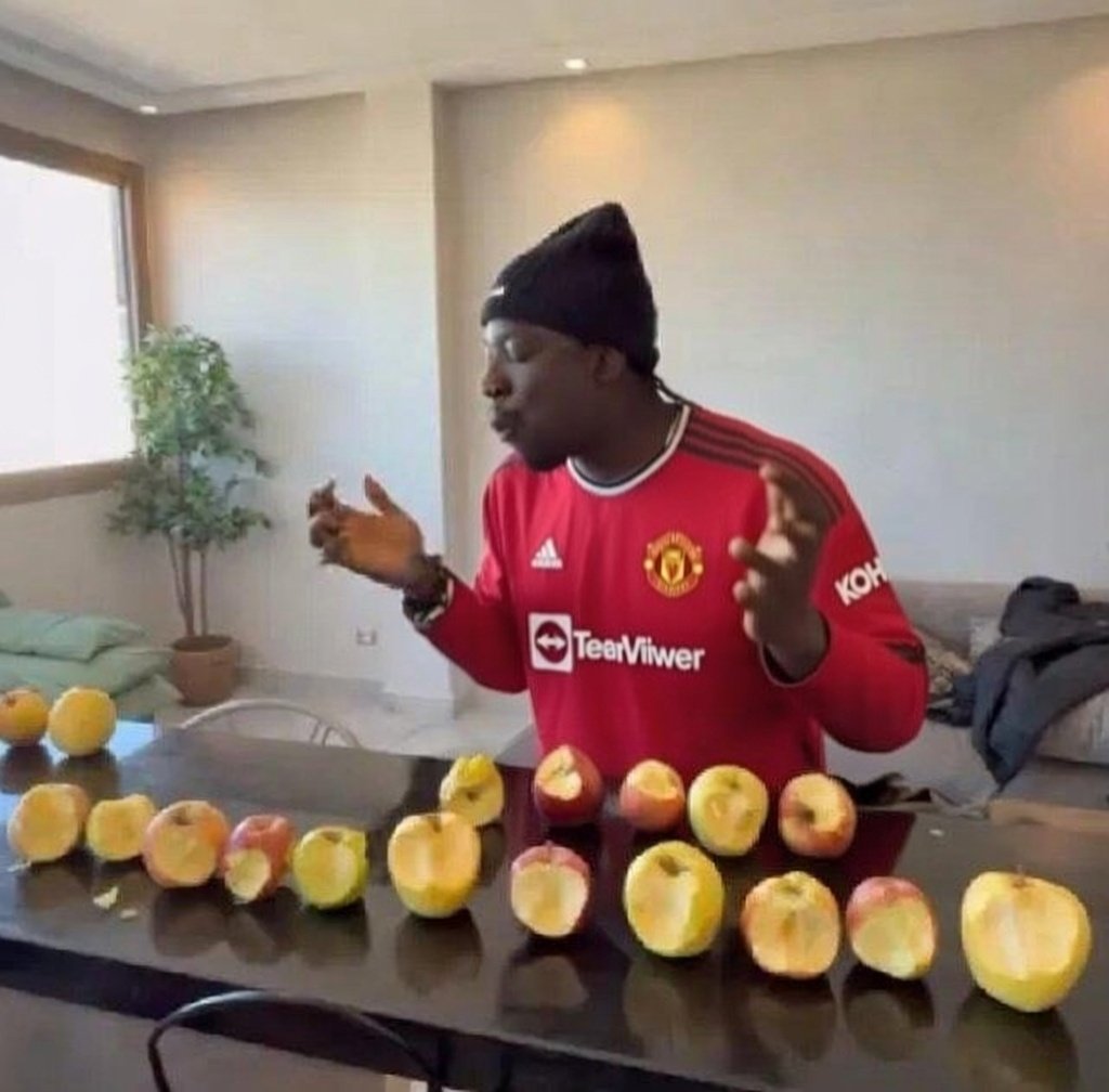 Absolutely nobody 👇

Man United Vs his fellow EPL'S big six😂