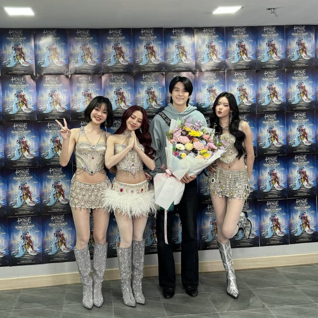 นจกสูงชะลูดมากกก นักซัพพอร์ตโนหนึ่ง น่ารัก🫶🏻
 #JackieJackrin