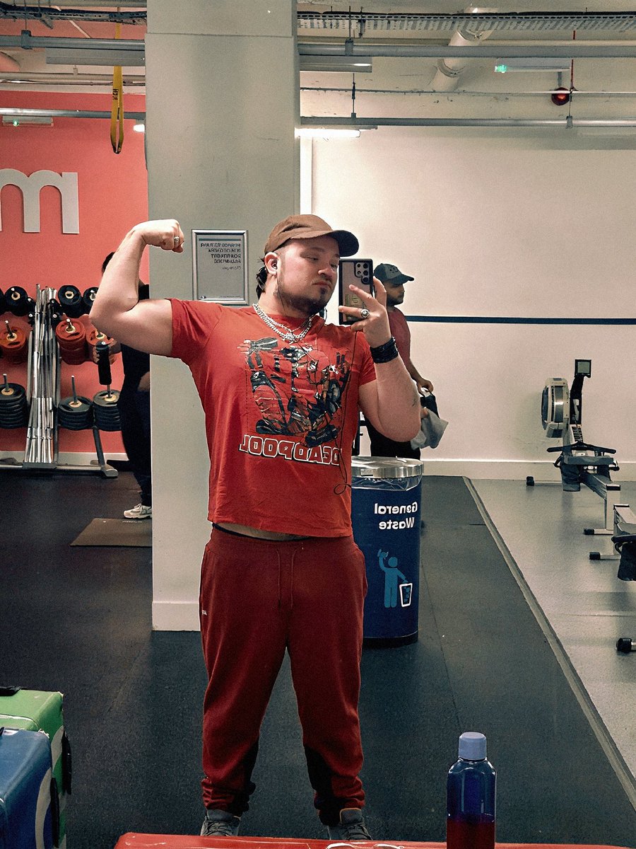 Tourettes Lad Official tweet media