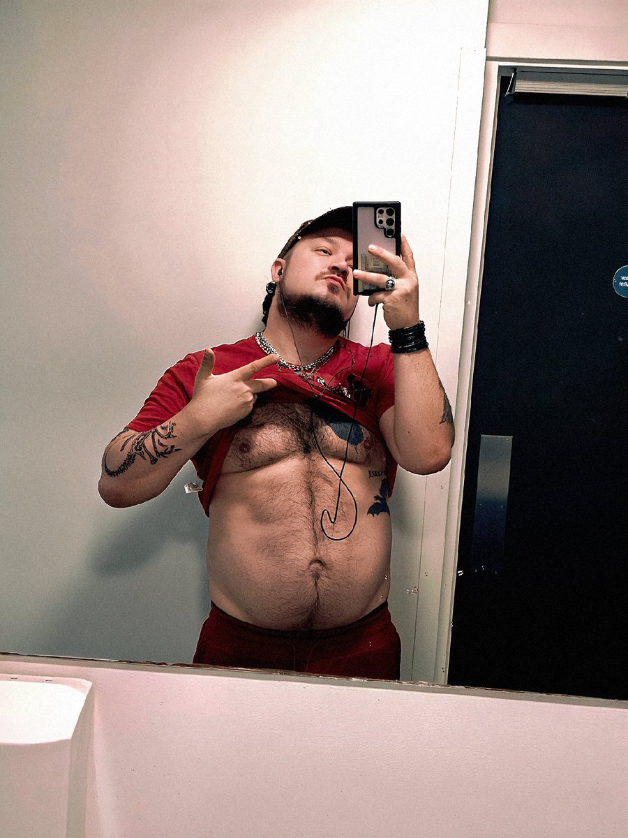 Tourettes Lad Official tweet media