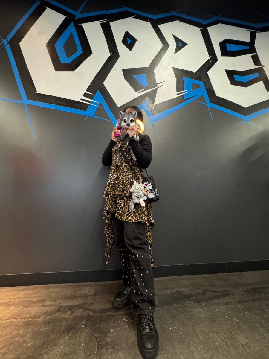 level 7の共有フロアに PS118風 O.R.B風な良き壁紙撮影スポットあっ